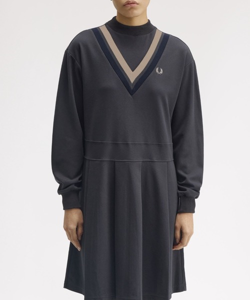 FRED PERRY（フレッドペリー） ワンピース V-Insert Tipped Dress／V