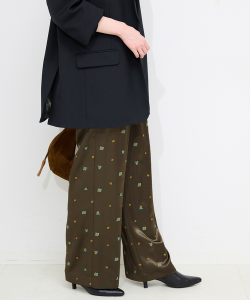 SLOBE IENA（スローブイエナ） パンツ flowerサテンストレートイージー