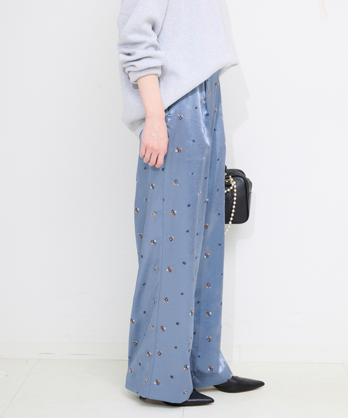 SLOBE IENA（スローブイエナ） パンツ flowerサテンストレートイージー