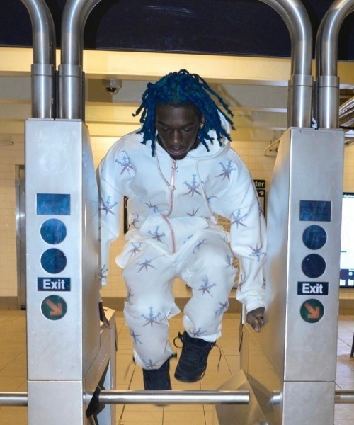 UNKNOWN LONDON（アンノウンロンドン） ジップアップパーカー L ブルー