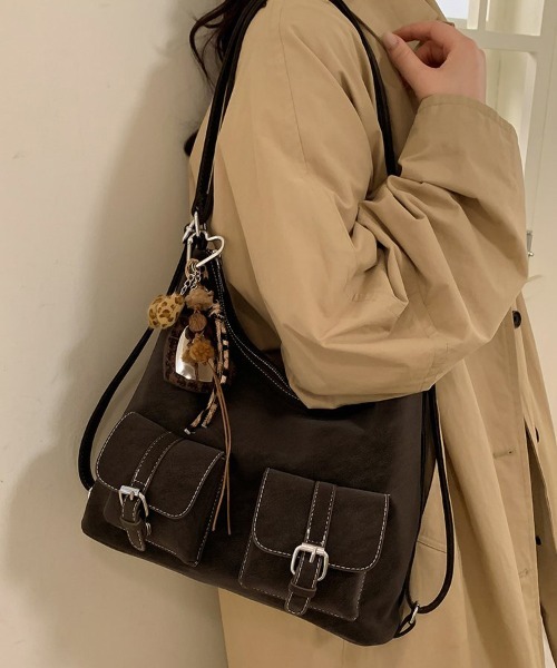 FREE STYLISTS ショルダーバッグ バッグ Y2K チャーム付き大容量バッグ