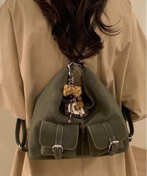 FREE STYLISTS ショルダーバッグ バッグ Y2K チャーム付き大容量バッグ
