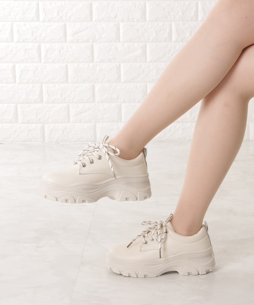 Melissa ホワイト 厚底スニーカー レースアップ Melissa ホワイト 厚底スニーカー レースアップ