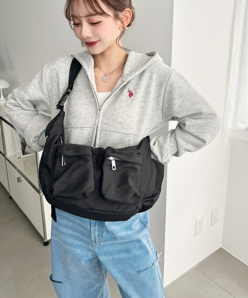 moment+ ウエストポーチ ウエストバッグ 立体ポケットナイロンボディ