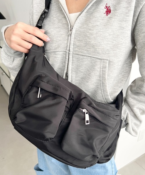 moment+ ウエストポーチ ウエストバッグ 立体ポケットナイロンボディ