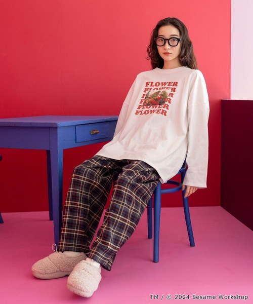 tシャツ 「SESAME STREET(セサミストリート)」コラボ  フォトロングTシャツ レディース メンズ | niko and… | 03