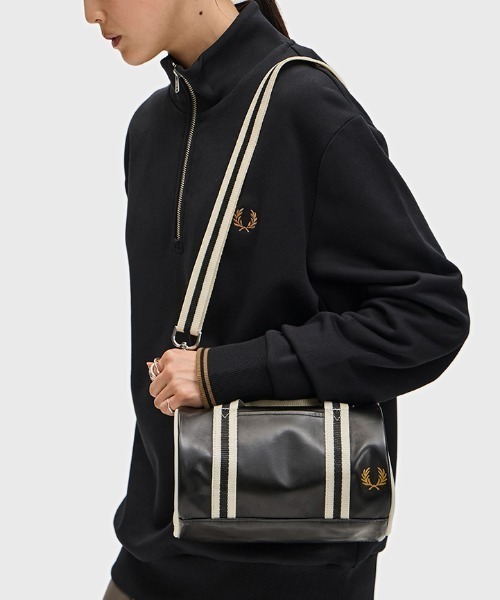 FREDPERRY☆ミニクラシックバッグ Classic Mini Barrel Bag／クラシックミニバレルバッグ