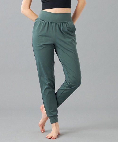 値下げ中【新品タグ付】チャコット ジョガーパンツ ヨガ Chacott（チャコット） スウェットパンツ ジャージ Motion ジョガー