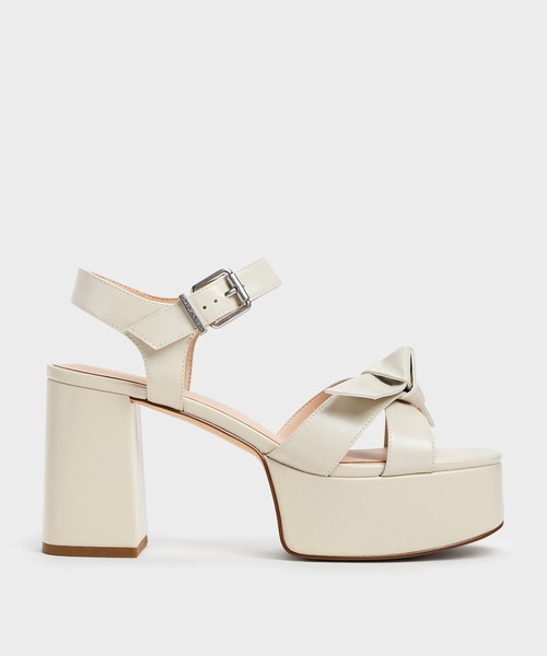 CHARLES ＆ KEITH（チャールズ&キース） サンダル Anika アニカ ノット