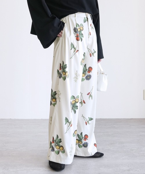 reca（レカ） ワイドパンツ パンツ ボタニカル柄プリントタックパンツ
