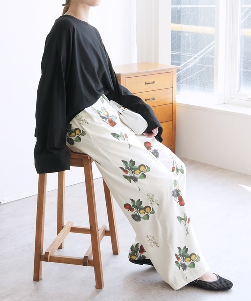 reca（レカ） ワイドパンツ パンツ ボタニカル柄プリントタックパンツ