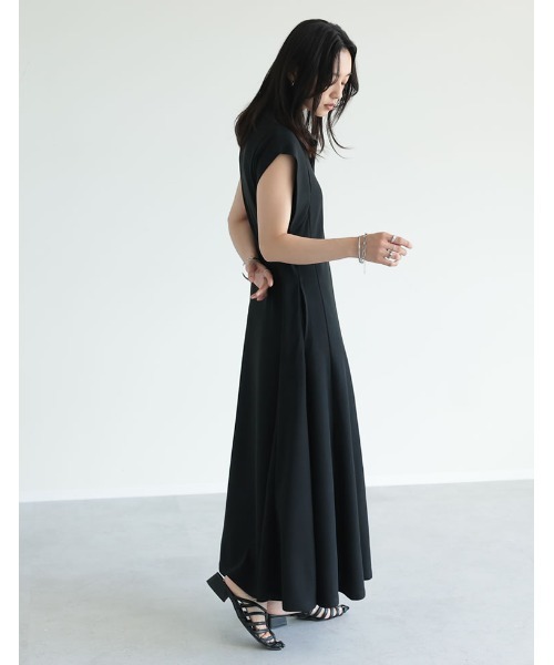 美品★THE ROW★キーネック★ 異素材★ストレート★ワンピース スムースリネン キーネックフレアワンピース （ロング・マキシ丈