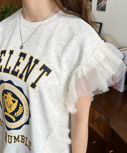 moment+ tシャツ チュールフリルカレッジプリントTシャツ レディース