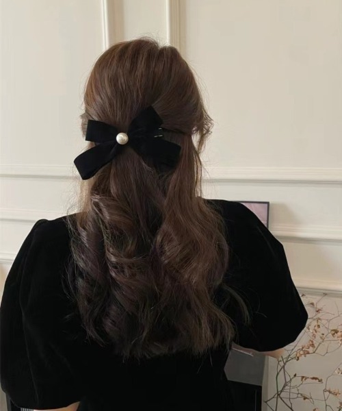 ヘアクリップ フェイクパール リボンデザイン バレッタ : ZOZOTOWN