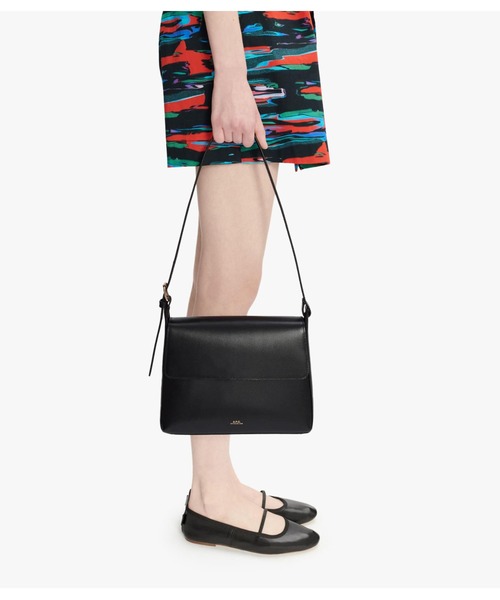 A.P.C. ショルダーバッグ バッグ SAC VIRGINIE FLAP レディース