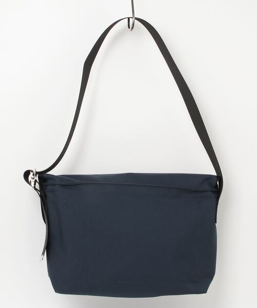 De Martini ショルダーバッグ MESSENGER V2 (MEDIUM) (DM3601