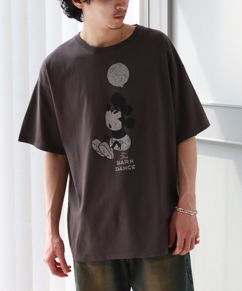 Disney（ディズニー） tシャツ 「Disney/ディズニー」アートワーク