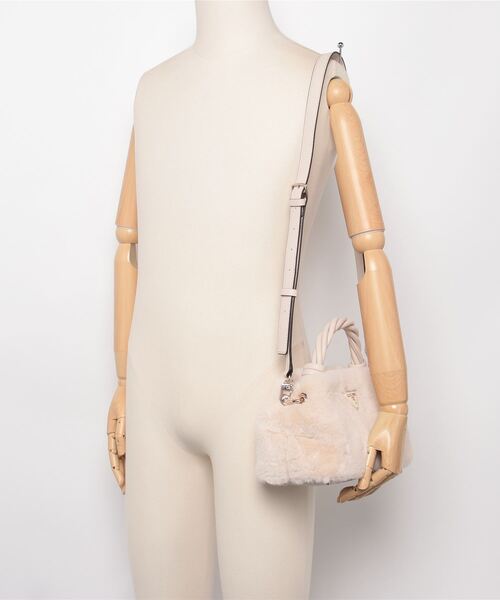 GUESS（ゲス） ハンドバッグ SHAIDA Top Handle Crossbody
