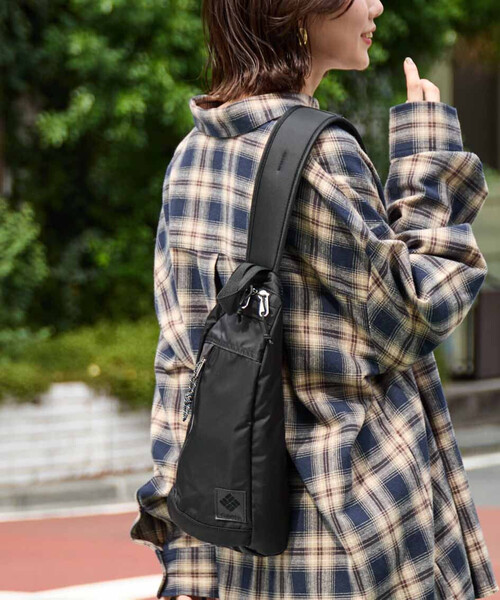 新品 Columbia×FREAK’S STORE/コロンビア ボディバッグ 黒 FREAK'S STORE（フリークスストア） ウエストポーチ ウエストバッグ