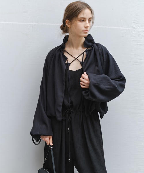 ☆新品タグ付き☆24SS La TOTALITE ギャザー ネック ブルゾン 黒 tageechita ブルゾン アウター 「tageechita」ギャザーネック シアー