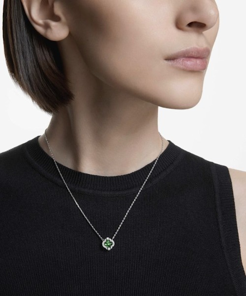スワロフスキー　ネックレス　una SWAROVSKI（スワロフスキー） ネックレス 「公式」「スワロフスキー