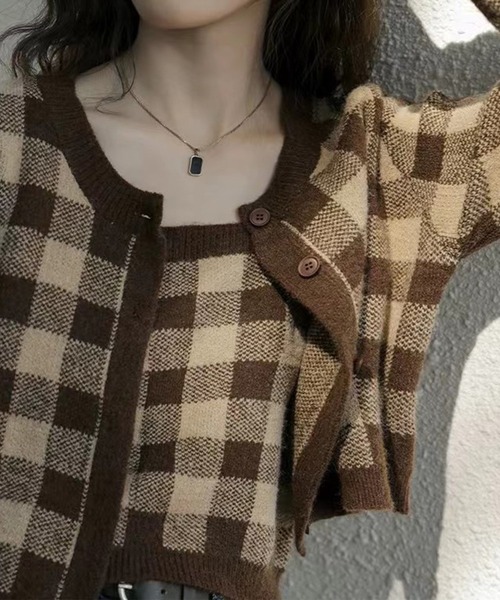 新品未使用　ブラウン ニットカーディガン・アンサンブル NEUNA（ヌナ）の「【大人の肌見せ。】襟付きアンサンブルニット