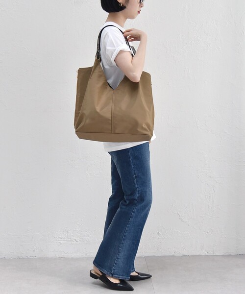 quaranciel トートバッグ quaranciel: Vカット サイドファスナー