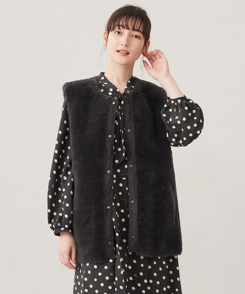 ベスト ジレ リバーシブルエコメリノムートン ジレ レディース