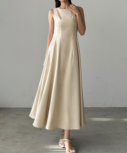 Louere ワンピース バックオープンノースリーブフレアワンピース