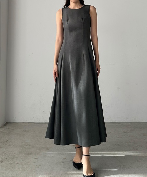 Louere ワンピース バックオープンノースリーブフレアワンピース