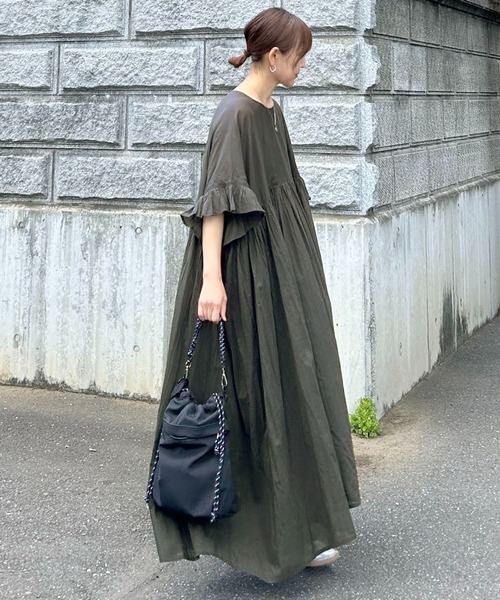 CHICWISH★ネックリボンカットアウトギャザーワンピース☆ バックオープンギャザーワンピース