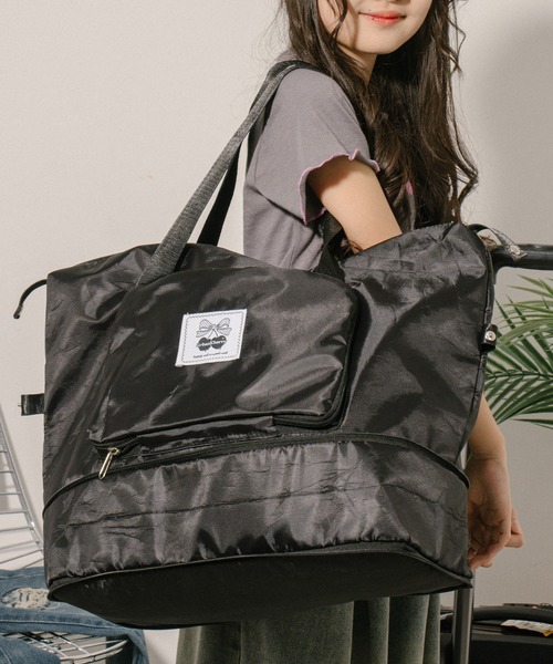 URBAN CHERRY（アーバンチェリー） ボストンバッグ 「2段階広げられる