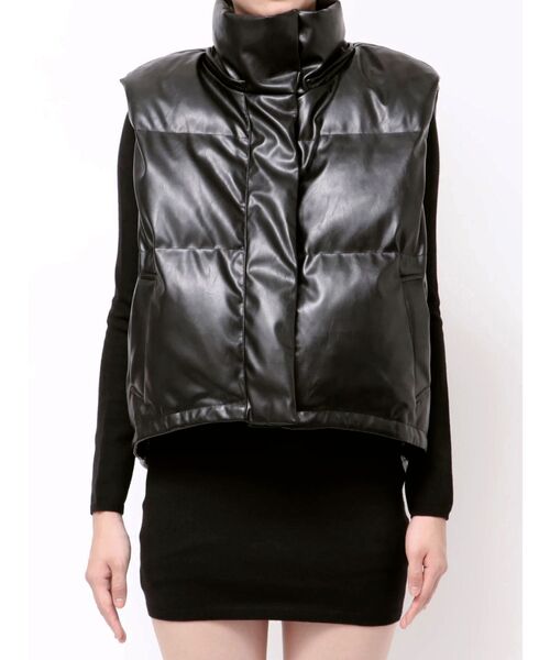 ぽ*ぽ様 新品タグ付き★GYDA★フェイクレザーダウンジャケット★ダウンベスト ぽ*ぽ様 新品タグ付き☆GYDA☆フェイクレザーダウンジャケット☆ダウン