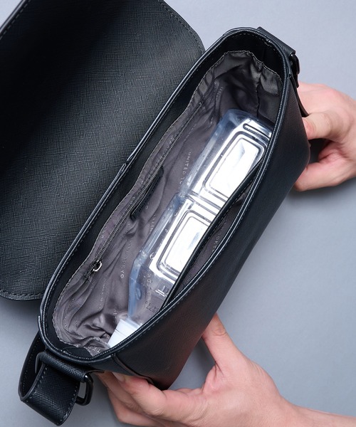 モ*助様 【最安】UNITED TOKYO サフィアーノレザー ショルダーバッグ