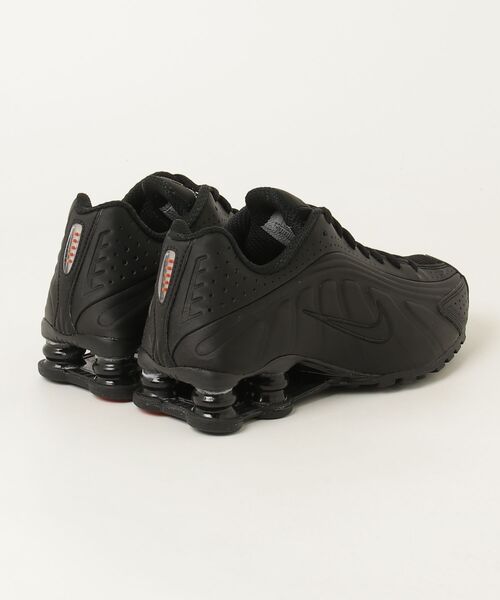 NIKE（ナイキ） スニーカー NIKE W SHOX R4 ウィメンズ ショックス R4