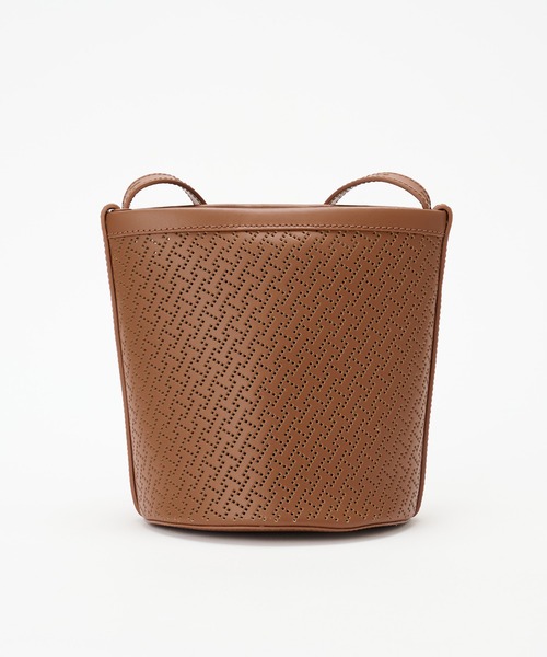 極美品　IACUCCIイアクッチ　ショルダーバッグ　メッセンジャー人気色ブラウン IACUCCI（イアクッチ） ショルダーバッグ FREE キャメル レディース