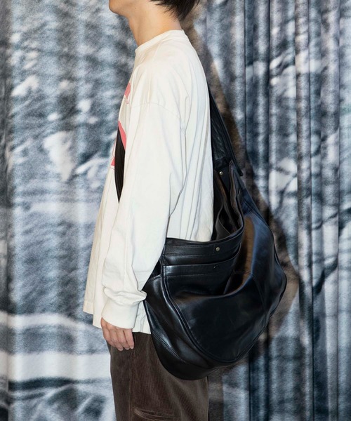 CCU NEWS PAPER BAGM シーシーユー レザーショルダーバッグ CCU NEWS PAPER BAG シーシーユー レザーショルダーバッグ CCU