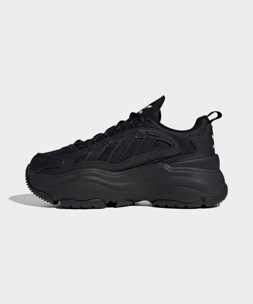 adidas（アディダス） スニーカー 「adidas / アディダス」OZGAIA