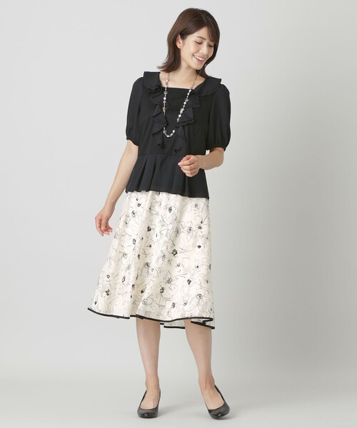 【☆セール中！です☆様】新品☆TO BE CHIC プリントスカート TO BE CHIC スカート オパールラインフラワープリント