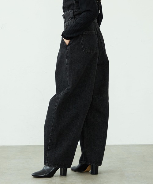 デニム・ジーパン Swing balloon fit denim black SOMETHING ジーンズ デニム デニムパンツ atelier SOMETHING