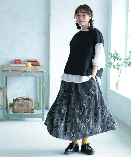 soulberry（ソウルベリー） ロング スカート 草花ワルツの刺繍スカート