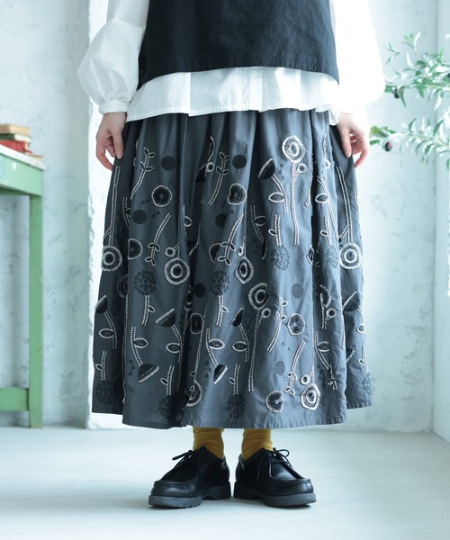 soulberry（ソウルベリー） ロング スカート 草花ワルツの刺繍スカート