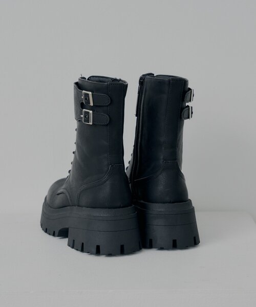 【新品】Chico ブラック レースアップブーツ Chico（チコ） ブーツ ベルト付きレースアップブーツ レディース