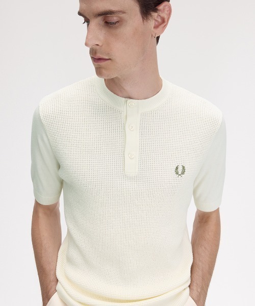 FRED PERRY（フレッドペリー） tシャツ Waffle Stitch Henley Neck T