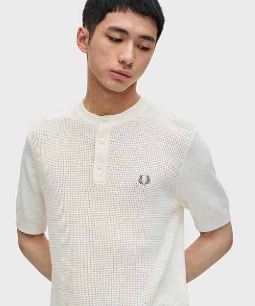 FRED PERRY（フレッドペリー） tシャツ Waffle Stitch Henley Neck T