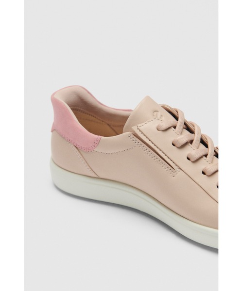 美品　本革　ecco サイズ38 ECCO Gruuv WOMEN ウィメンズ レザーGore-Texスニーカー | ベージュ