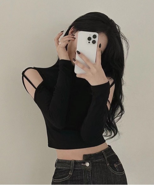 semuse tシャツ オープンショルダークロップド丈ハイネックロンT