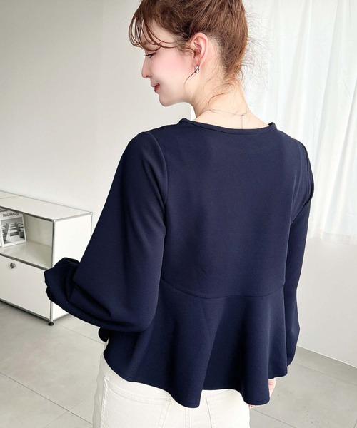 【mare】ネイビー ペプラムデザイン 長袖トップス moment+ tシャツ しわになりにくい長袖ストレッチジョーゼットペプラム