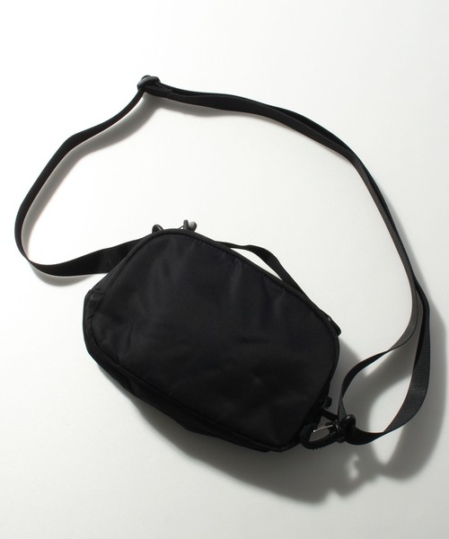 THE NORTH FACE ブラックショルダーバッグ THE NORTH FACE（ザ ノースフェイス） ショルダーバッグ - ブラック