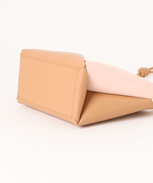 CHARLES ＆ KEITH（チャールズ&キース） ショルダーバッグ バッグ